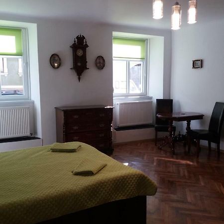 Charming Downtown Studio Braşov Exterior foto